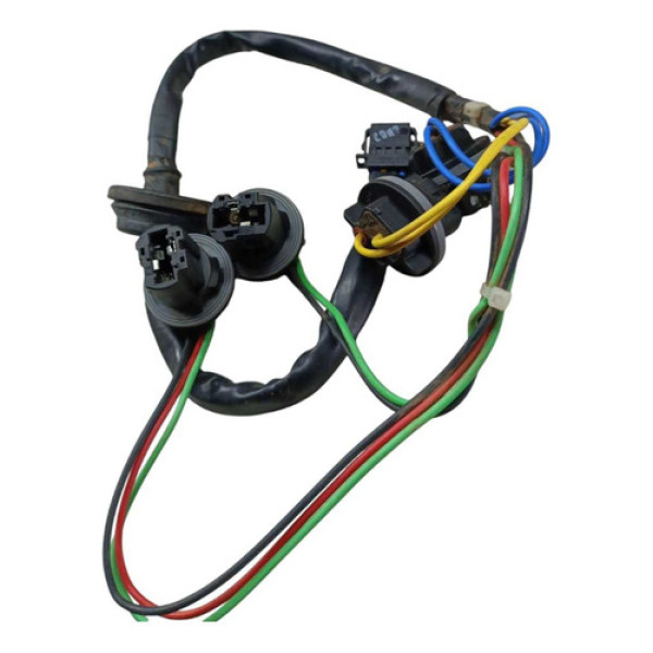 Chicote Lanterna Traseira Direita Tracker 2017