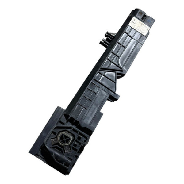 Suporte Defletor Direito Radiador Bmw 320i 2015 2016 2017