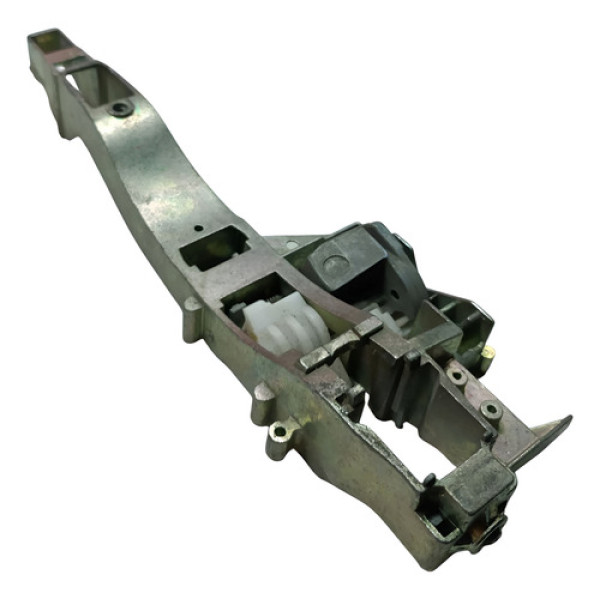 Suporte Maçaneta Traseira Esq. Externa Peugeot 208 2013/2019