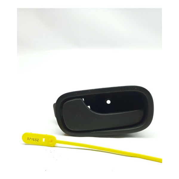 Macaneta Interna Esquerda Fiat Uno Vivace 2012 2013 Cx206 Dianteira/traseira