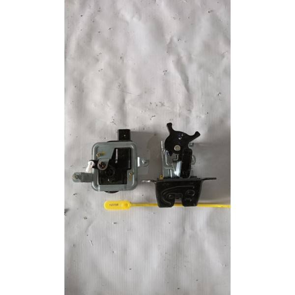 Fechadura Tampa Traseira Hb20 Hatch 2017 Cx336