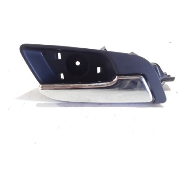 Maçaneta Interna Dianteira Direita Tracker 17 18 Cx88 Dianteira