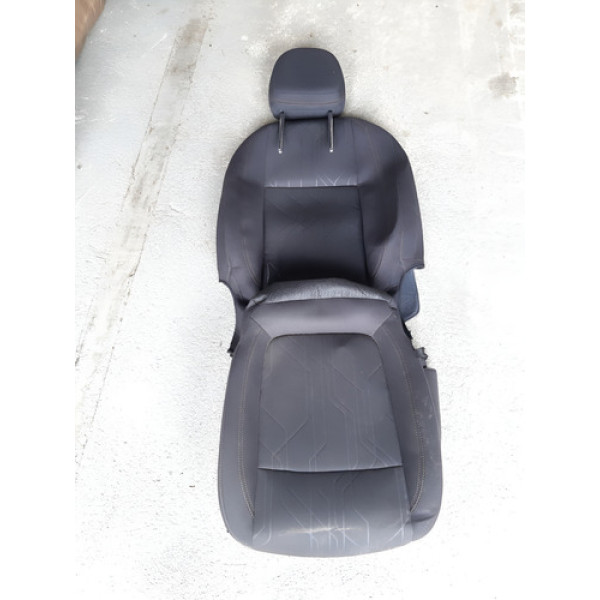 Capa Banco Dianteiro Direito Gm Tracker 2017 2018 2019 S13 Preto