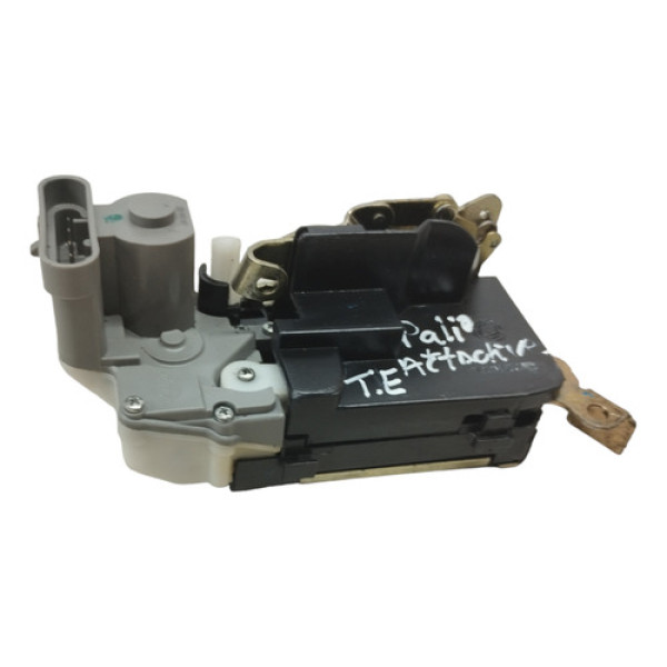 Fechadura Traseira Esquerda Palio Attractive 2014 Aa1