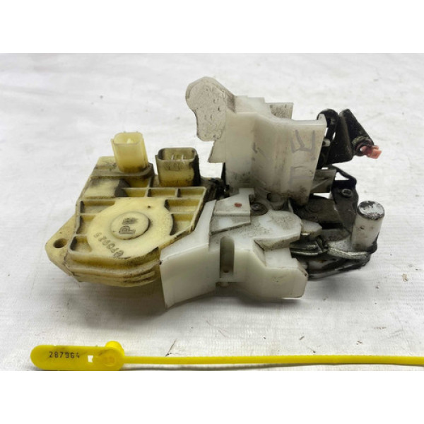 Fechadura Elétrica Traseira Esquerda Fit 1.4 2003/2008 Cx300