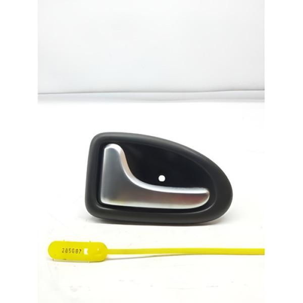 Maçaneta Interna Traseira Esquerda Symbol 2012 Cx309 Traseira