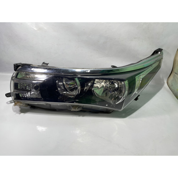 Farol Esquerdo Corolla Xei 2015 2016 Detalhe  Esquerdo