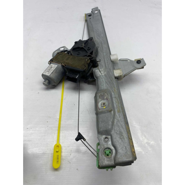 Maquina De Vidro Dianteira Direita Peugeot 308 2014 Ma1