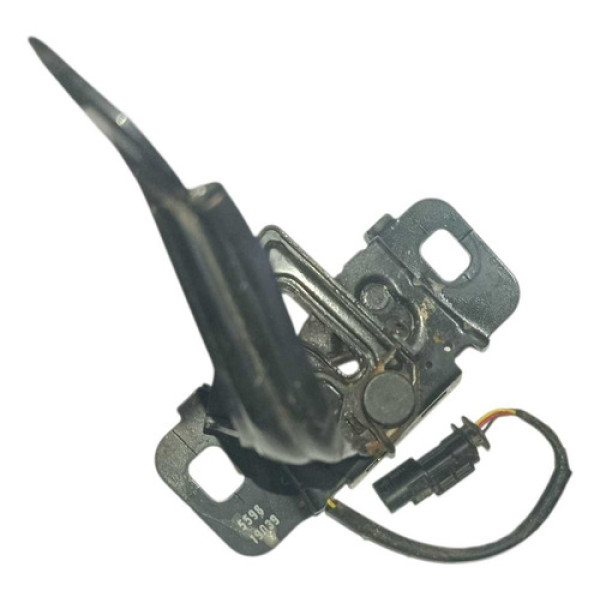 Fechadura Capo Dianteiro Gm Tracker Lt 1.4 2018