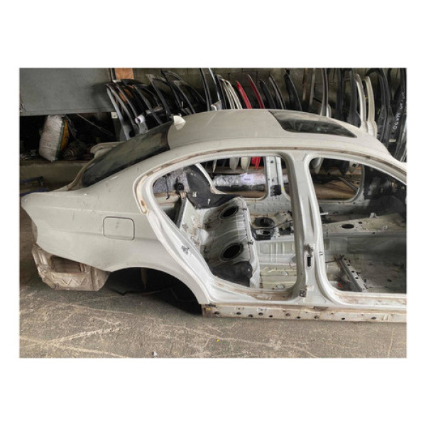 Traseira Com Teto Caixote Bmw 320i 2006 A 2011 Com Solar Branco