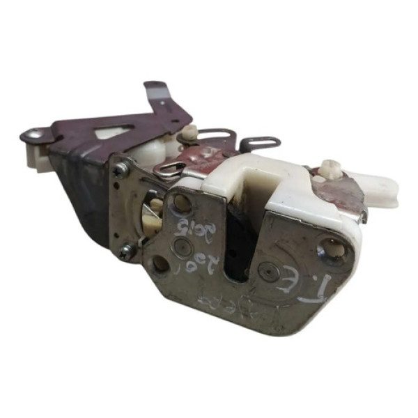 Fechadura Traseira Direita Pajero Tr4 2009 2010