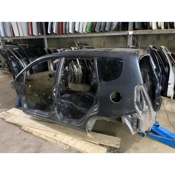 Traseira Com Teto Caixote Honda Fit 2003 A 2008