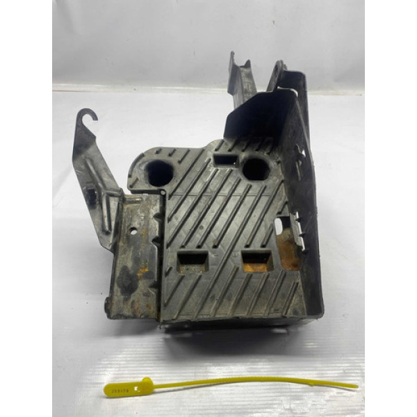 Suporte Caixa Bateria Scenic 8200036494 Com Detalhe S27
