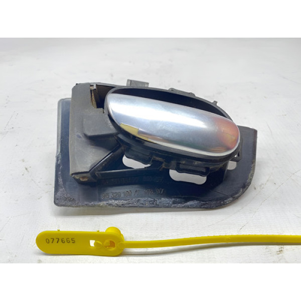 Maçaneta Interna Esquerda Peugeot 206 207 2000/2014 Cx235 Dianteira/traseira