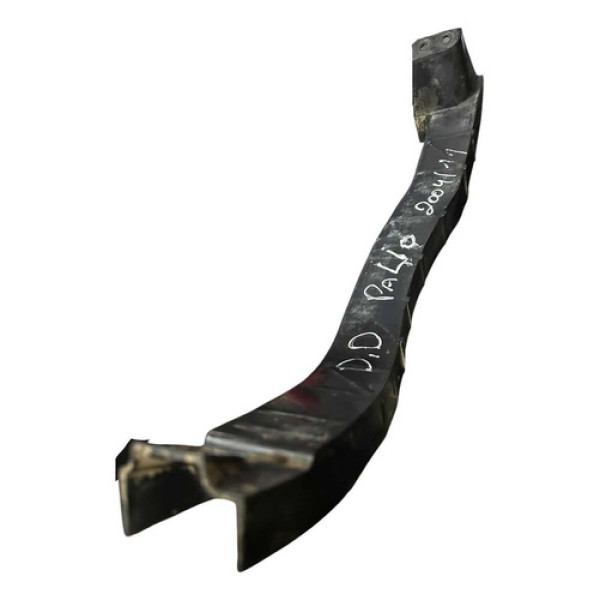 Guia Parachoque Dianteiro Direito Fiat Palio 2004 2010 2011