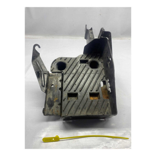 Suporte Caixa Bateria Scenic 8200036494 Com Detalhe S27