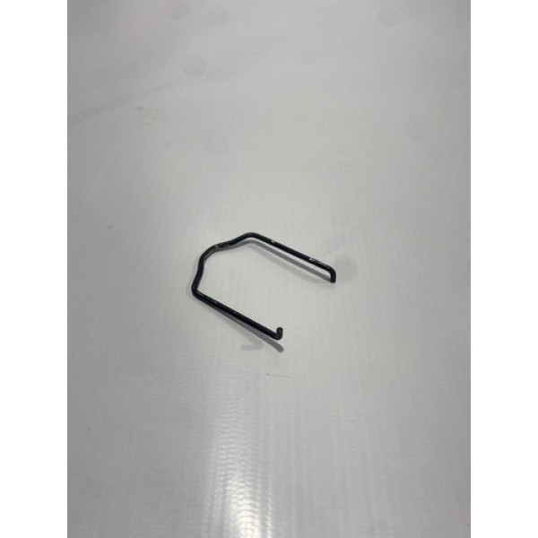 Trava Mangueira Bomba Agua Golf Gti 2014 2015 2016 Cx316