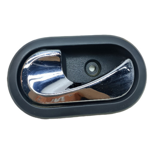 Maçaneta Interna Traseira Esquerda Oroch 2016 2017 Cx371 Dianteira