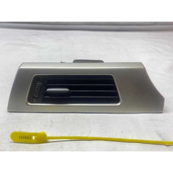 Difusor De Ar Esquerdo Bmw 320i 2010 6422692263308 Cx311