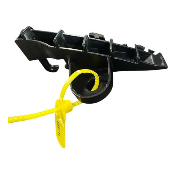 Suporte Guia Direito Parachoque Hilux Sw4 20 525620k030 Cx77