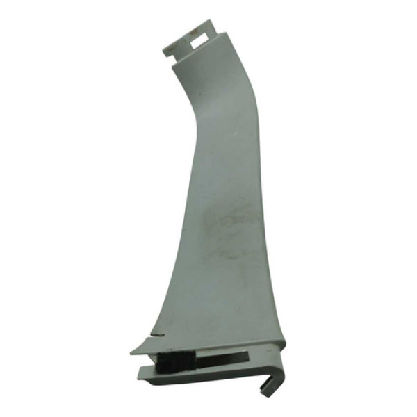 Acabamento Tampa Traseira Esquerda Suzuki Gran Vitara